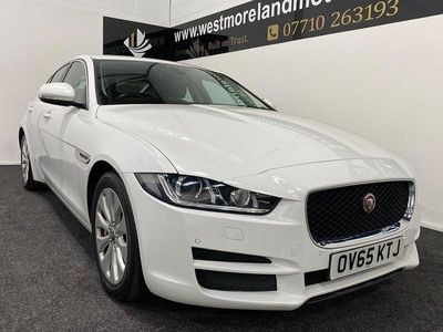 Used Jaguar XE Portfolio 163 HP (119 kW) 2015 White Sedan