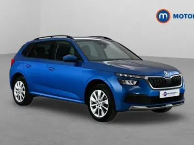 Käytetty Skoda Kamiq SE Drive 95 HP (69 kW) 2023 Sininen Katumaasturi