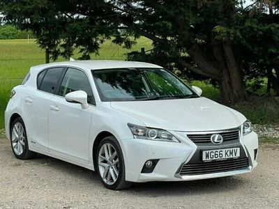 Lexus CT200h