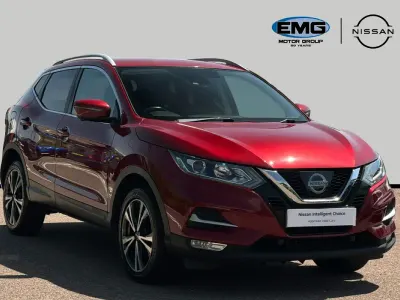 Used Nissan Qashqai N-Connecta 110 HP (80 kW) 2018 Red SUV