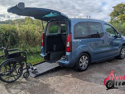 Used Peugeot Partner Active 100 HP (73 kW) 2019 Blue MPV