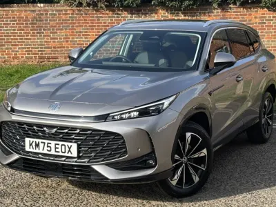 Usado MG HS Trophy 170 CV (125 kW) 2025 Gris SUV