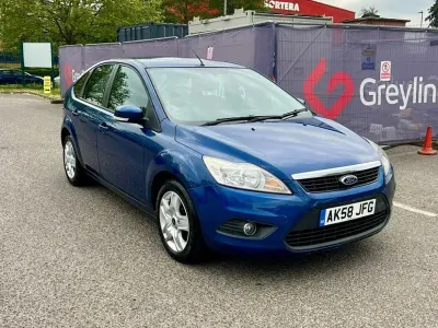 Begagnad Ford Focus Style 2008 Blå Halvkombi