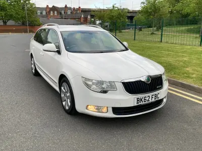 Used Skoda Superb GreenLine 105 HP (77 kW) 2012 White Estate