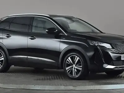 Używany Peugeot 3008 Allure Premium 224 KM (164 kW) 2022 Czarny SUV
