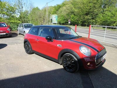 Usado Mini Cooper D Hatch 2014 Rojo Utilitario