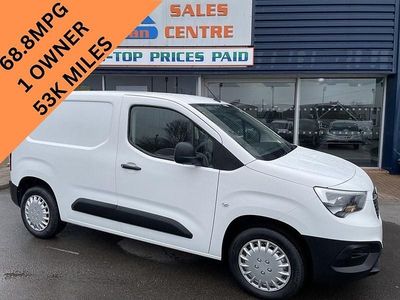 Used Vauxhall Combo Edition 75 HP (55 kW) 2021 White MPV