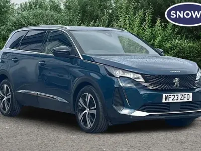 Used Peugeot 5008 GT 131 HP (96 kW) 2023 Blue SUV