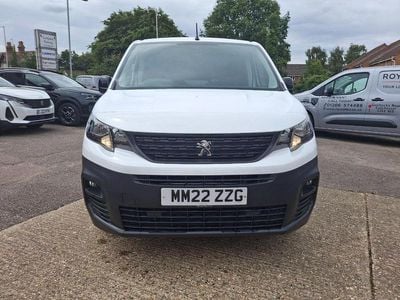 White Used 2022 Peugeot E-Partner Premium MPV | £10,695 (Fair price)