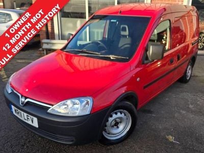 Red Used 2011 Vauxhall Combo Van | £2,795 (Fair price)