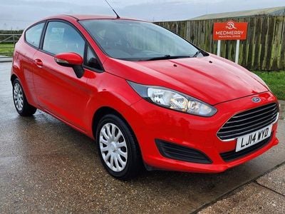 Red Used 2014 Ford Fiesta Style Hatchback | £3,995 (Good price)