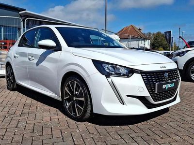 Used Peugeot 208 Allure 101 HP (74 kW) 2020 White Hatchback