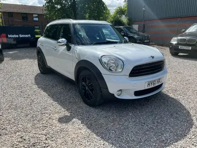 Usado Mini One D Countryman 90 CV (66 kW) 2011 Blanco SUV