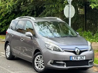 Usado Renault Grand Scénic IV Dynamique 110 HP (80 kW) 2016 Cinzento Monovolume