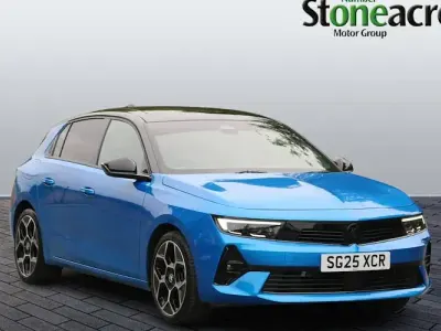 Used Vauxhall Astra Ultimate 131 HP (96 kW) 2025 Blue Hatchback