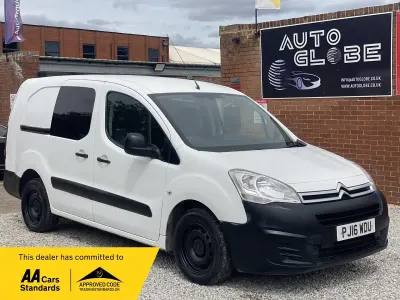 Used Citroën Berlingo 90 HP (66 kW) 2016 White MPV