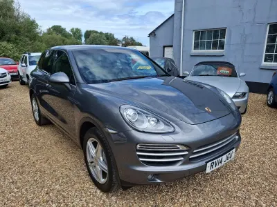 Used Porsche Cayenne Platinum Edition 245 HP (180 kW) 2014 Grey SUV