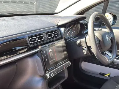 Begagnad Citroën C3 PureTech 81 HK (59 kW) 2024 Grå Halvkombi