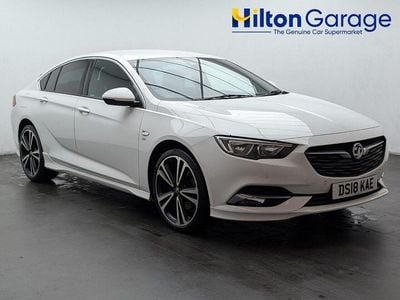 White Used 2018 Vauxhall Insignia Sport Hatchback | £10,150 (Fair price)