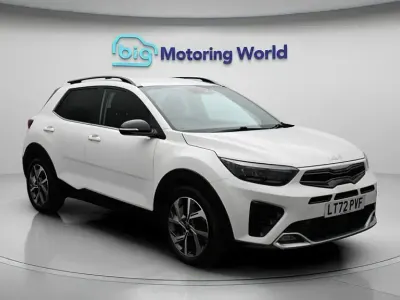 Gebraucht Kia Stonic GT-Line 118 PS (86 kW) 2022 Weiß SUV