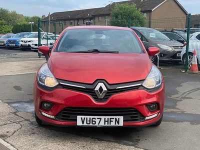 Used Renault Clio IV Dynamique 90 HP (66 kW) 2017 Red Hatchback