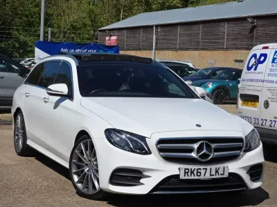 Gebraucht Mercedes E220 AMG line 2017 Weiß Kombi
