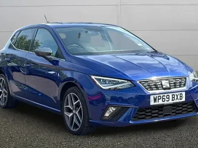Używany Seat Ibiza XCELLENCE 95 KM (69 kW) 2020 Niebieski Hatchback