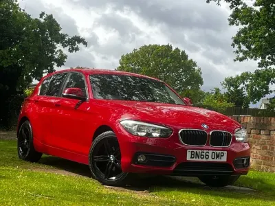 Used BMW 118 Sport Line 136 HP (100 kW) 2016 Red Hatchback