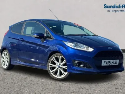 Usado Ford Fiesta Zetec 125 HP (91 kW) 2015 Azul Citadino