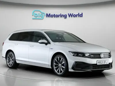 Used VW Passat Advance 218 HP (160 kW) 2021 White Estate