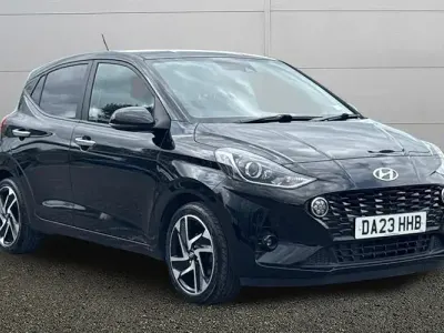 Used Hyundai i10 Premium 67 HP (49 kW) 2023 Black Hatchback