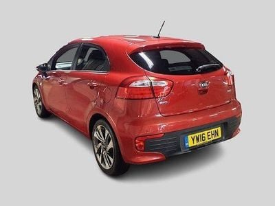 Used Kia Rio 89 HP (65 kW) 2016 Red Hatchback