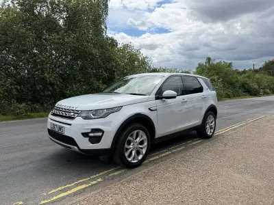 Used Land Rover Discovery Sport HSE 180 HP (132 kW) 2018 White SUV