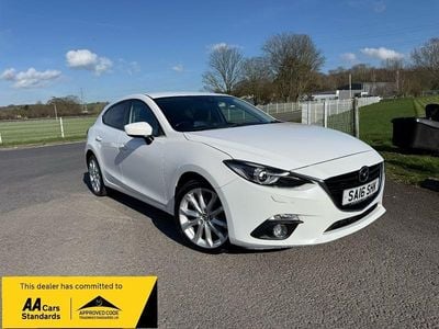 Used Mazda 3 Inclusive 120 HP (88 kW) 2016 White Hatchback