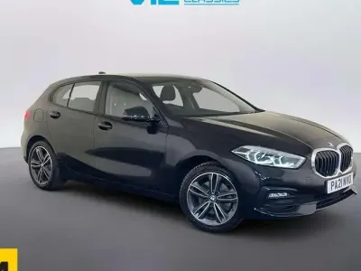 Używany BMW 118 Sport Line 136 KM (100 kW) 2021 Czarny Hatchback
