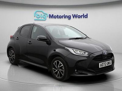 Used Toyota Yaris Hybrid Design 116 HP (85 kW) 2022 Black Hatchback