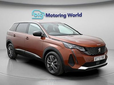 Używany Peugeot 5008 Active+ 129 KM (94 kW) 2023 Brązowy SUV