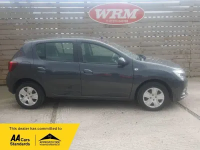 Gebraucht Dacia Sandero Lauréate 90 PS (66 kW) 2017 Grau Kleinwagen