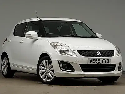 Used Suzuki Swift SZ4 94 HP (69 kW) 2015 White Hatchback
