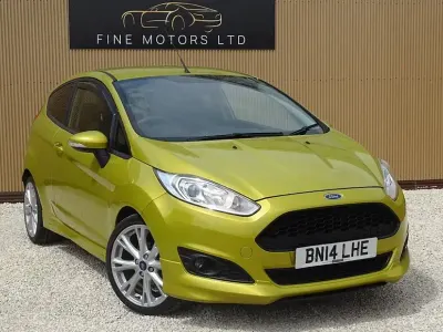 Used Ford Fiesta Zetec 125 HP (91 kW) 2014 Yellow Hatchback