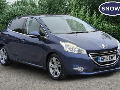 Używany Peugeot 208 Allure 92 KM (67 kW) 2014 Hatchback