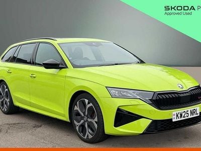 Used Skoda Octavia vRS 195 HP (143 kW) 2025 Hyper green Estate