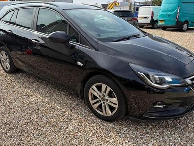 Used Vauxhall Astra Design Edition 110 HP (80 kW) 2017 Estate
