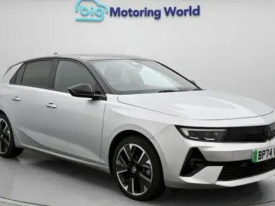 Used Vauxhall Astra Ultimate 114 kW (156 HP) 2024 Grey Hatchback