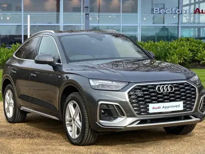 Begagnad Audi Q5 S-Line 204 HK (150 kW) 2023 Grå SUV