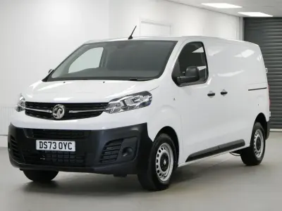 Used Vauxhall Vivaro Edition 100 HP (73 kW) 2023 White MPV