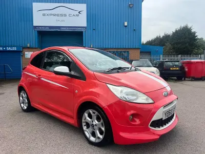 Used Ford Ka 69 HP (50 kW) 2010 Red Hatchback