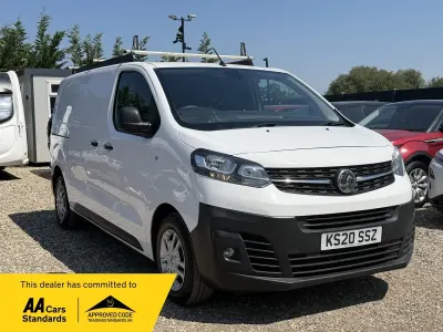 Used Vauxhall Vivaro 120 HP (88 kW) 2020 White MPV