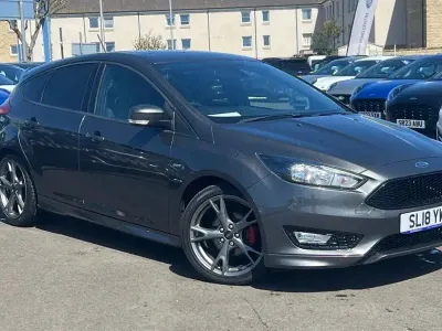 Używany Ford Focus ST-Line X 140 KM (102 kW) 2018 Szary Hatchback