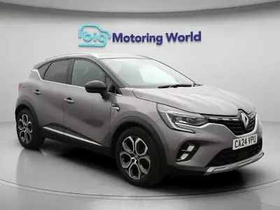 Second-hand Renault Captur Techno 145 CP (106 kW) 2024 Gri SUV